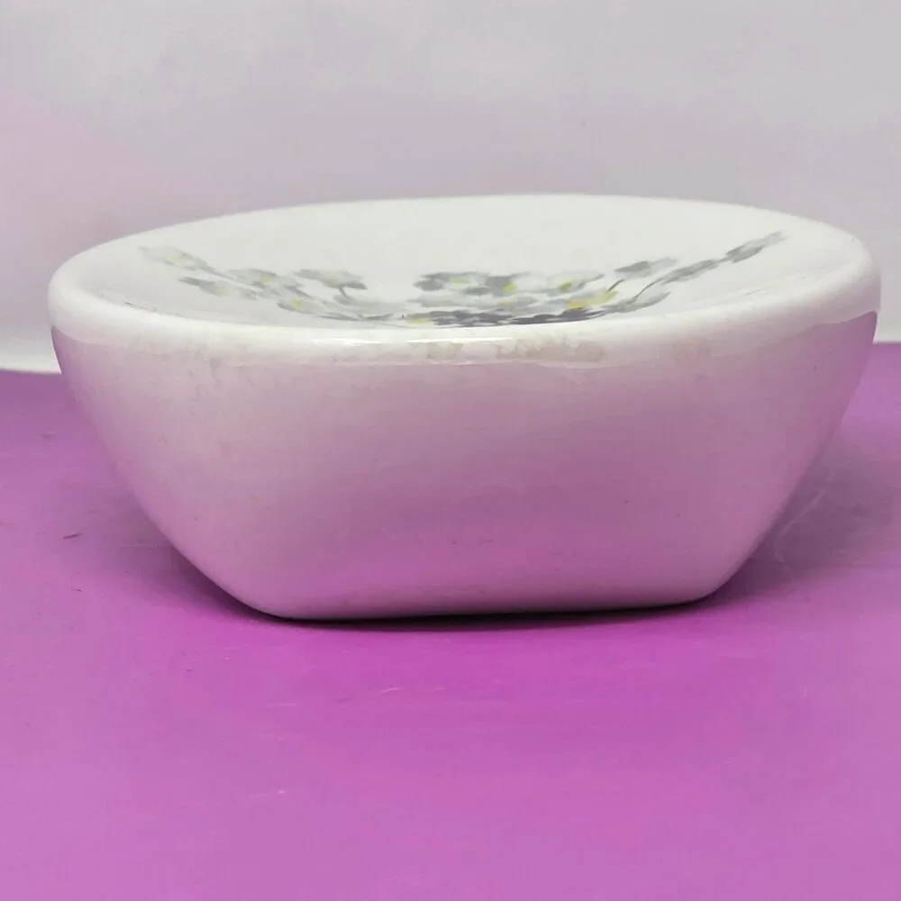Croscill Tranquility‎ Oval Ceramic Soap Dish With Floral Design Made In China
